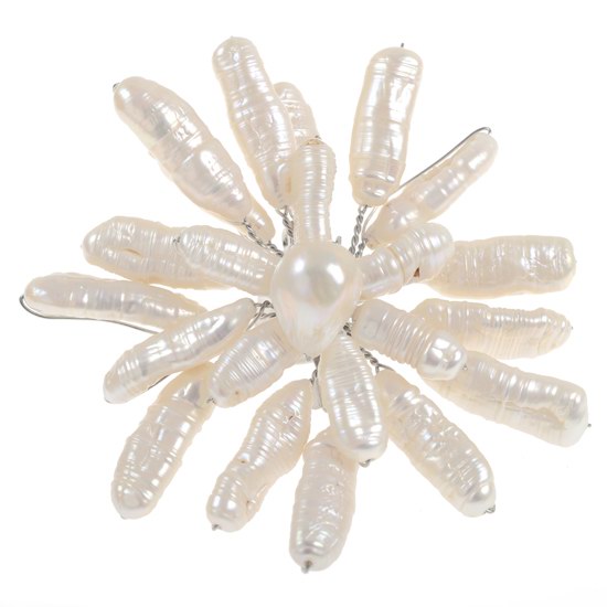 Broche perle fleur