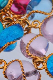 Boucles d'oreilles multicouleurs detail