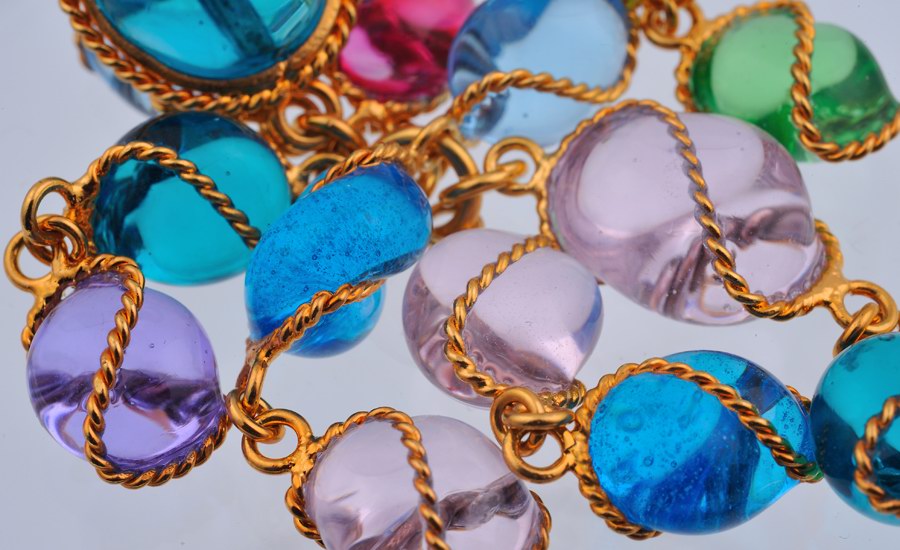 Boucles d'oreilles multicouleurs detail