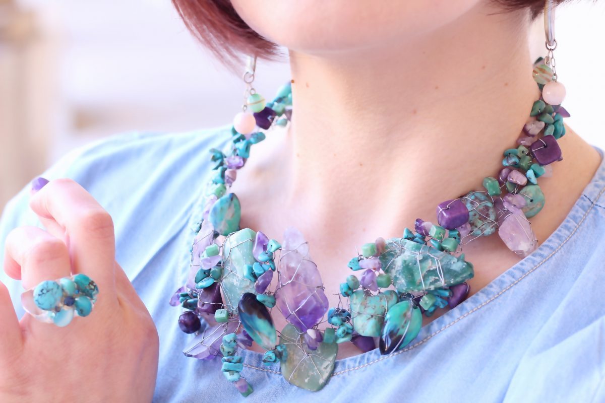 Collier améthystes et turquoises