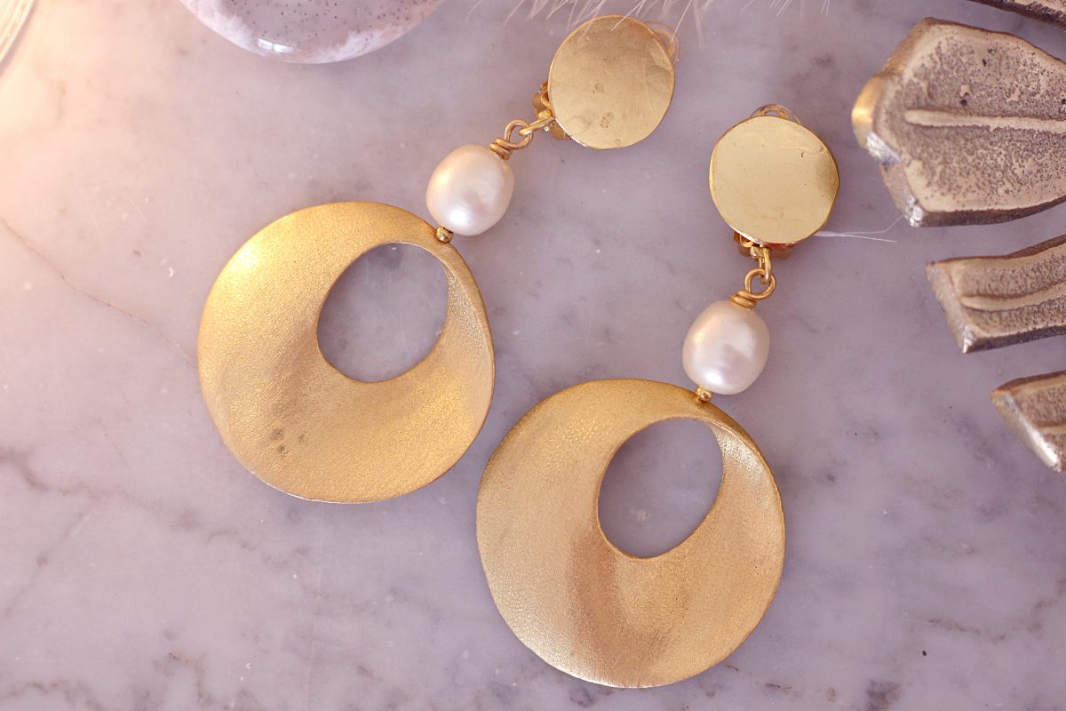 bijoux or et perles